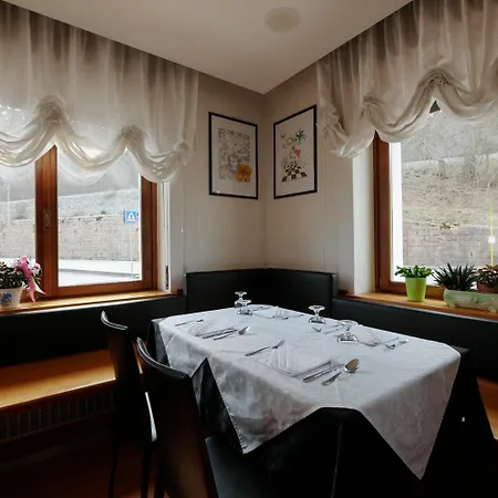 De March Фарра д'Альпаго