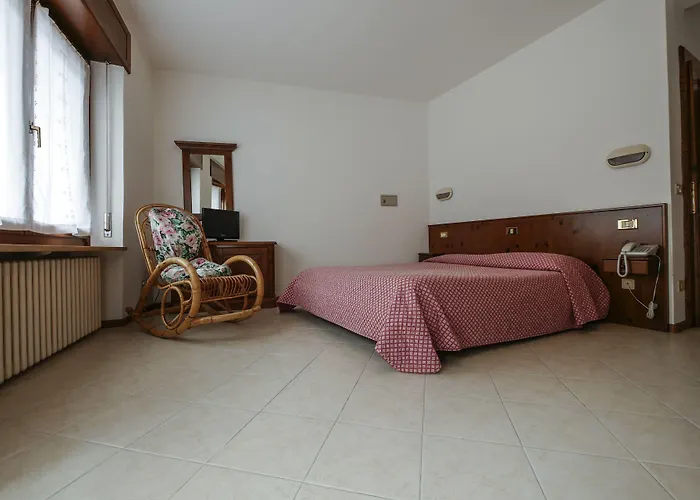 Hotel De March Farra d'Alpago